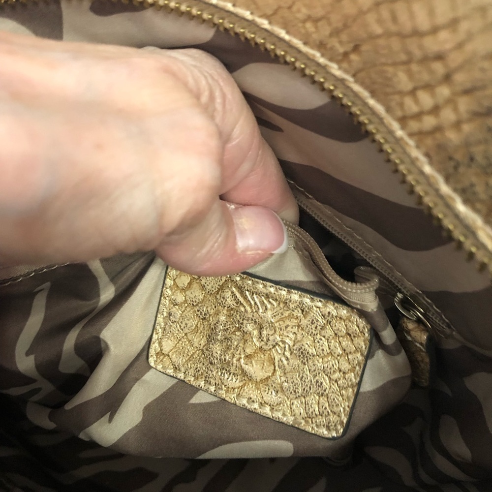 Anne Klein gold - Picture 5 of 5